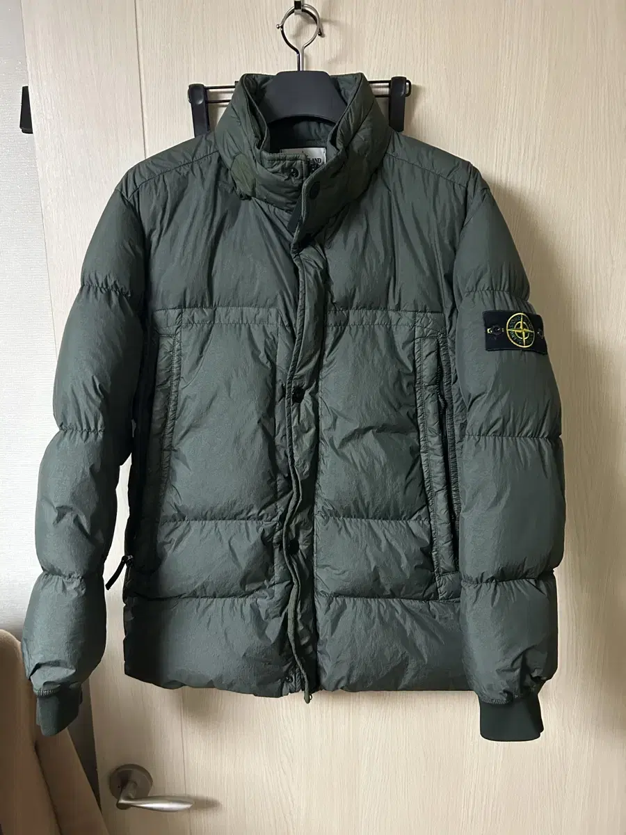 Stone Island 20fw Crinkleclaps Short Padded Non-Hooded XL