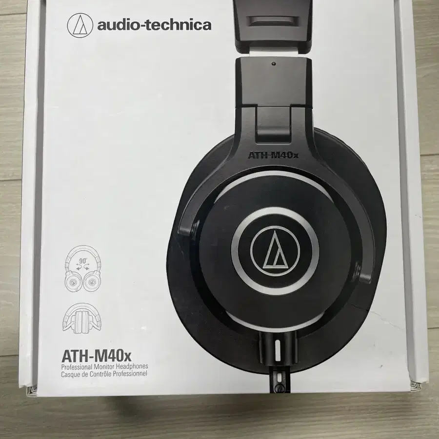 오디오테크니카 ATH-M40X 모니터링용 헤드폰