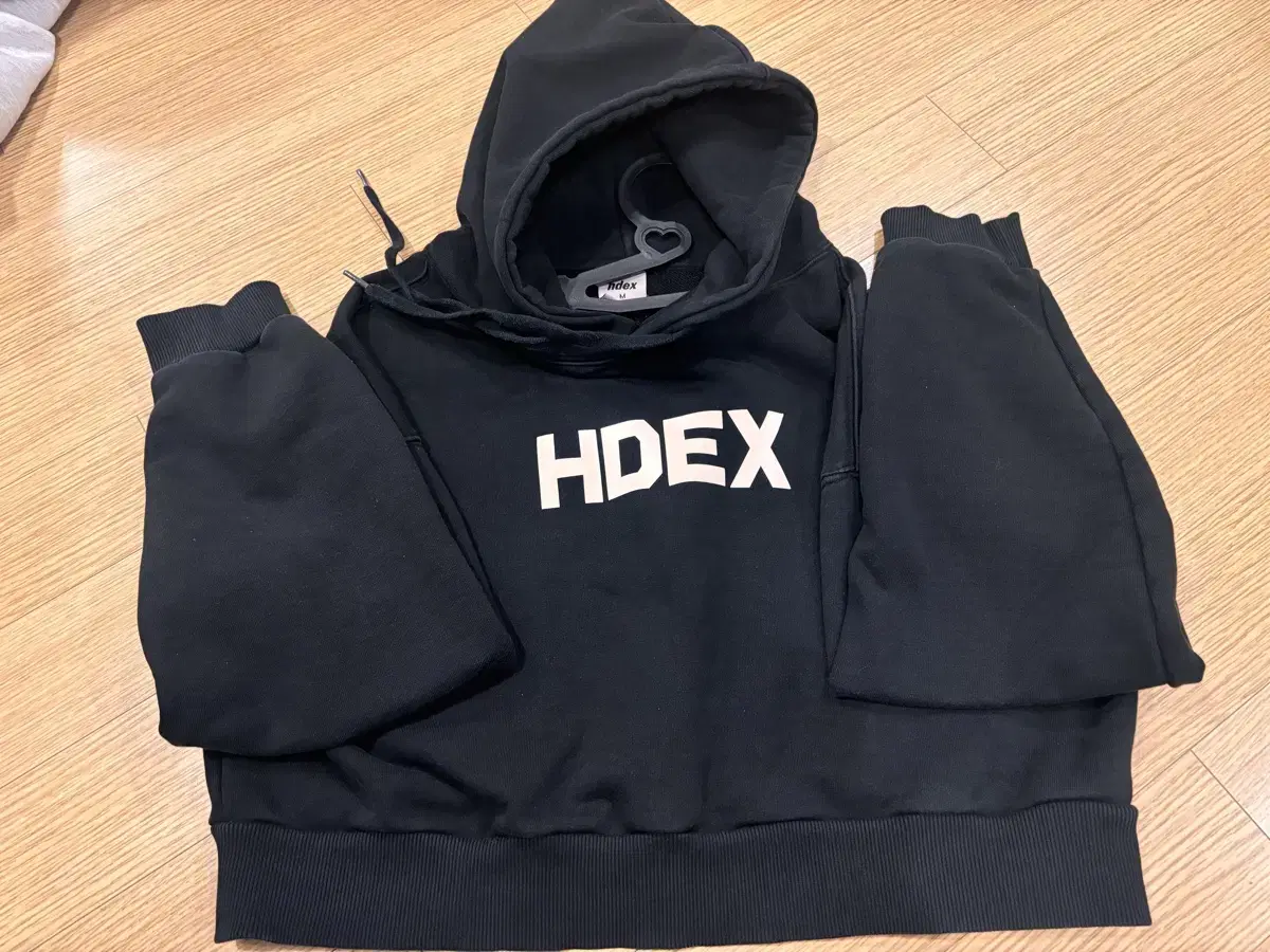 HDEX 크롭 후드티