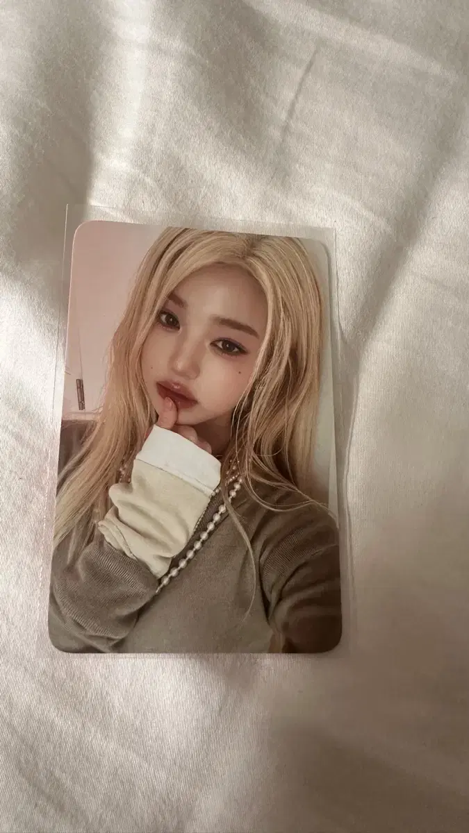 Ive Etherway Photocard