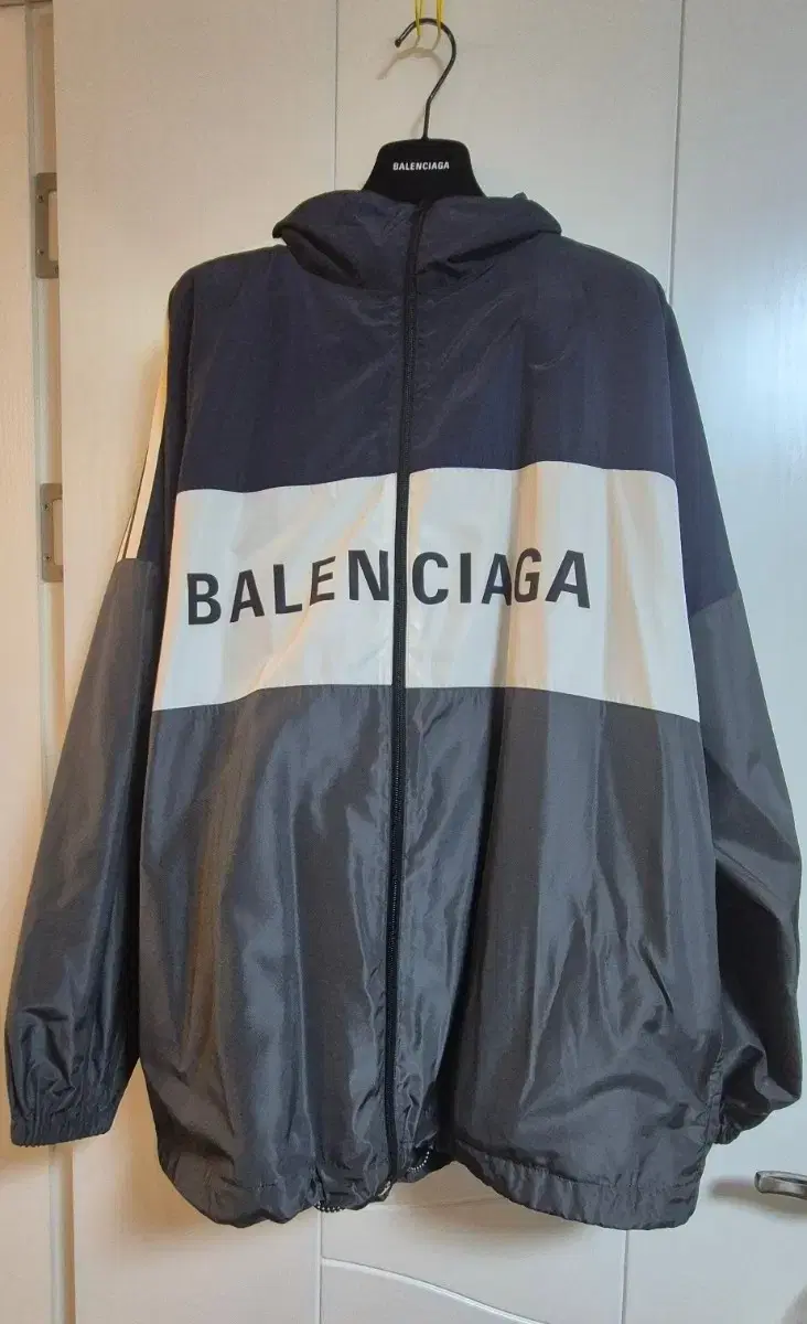 Balenciaga windbreaker