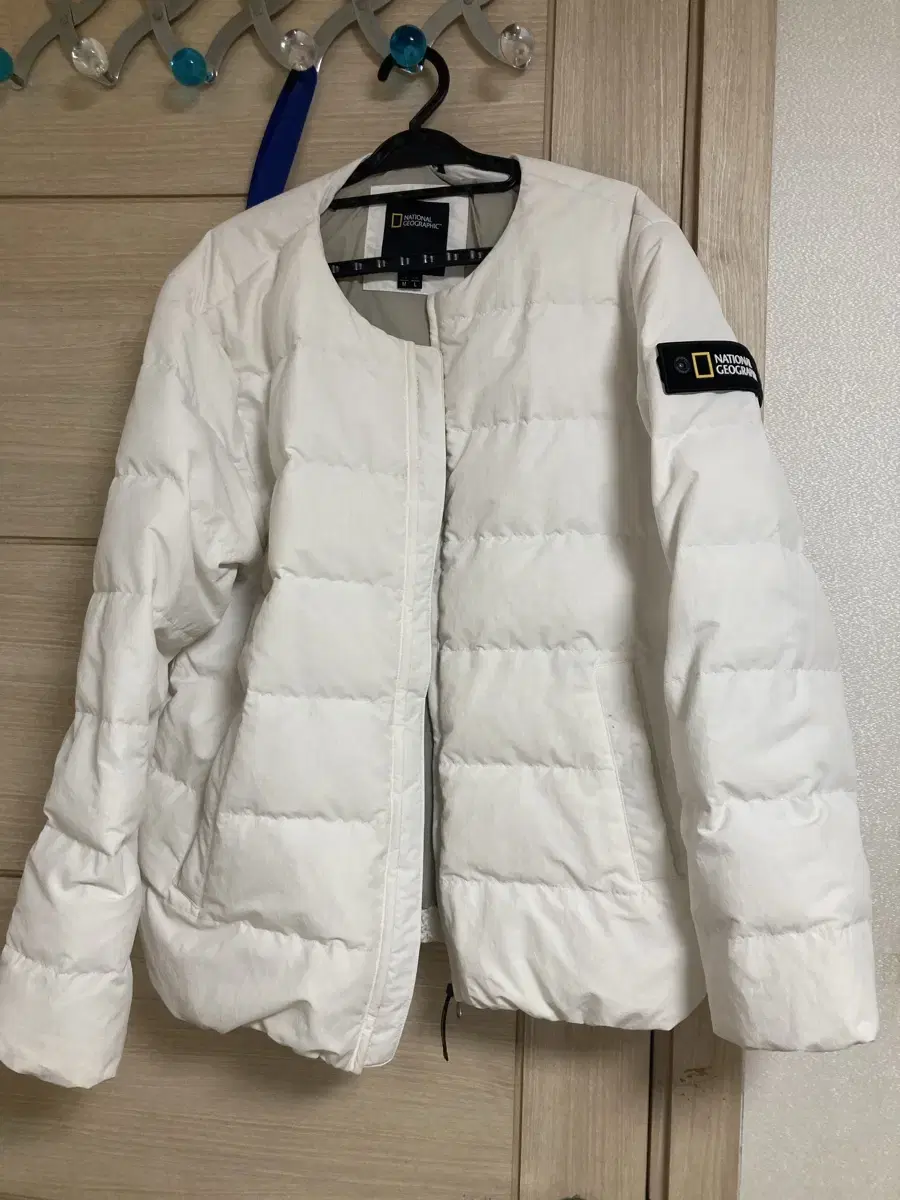 National Geographic Lightweight Padded White 100 (L)