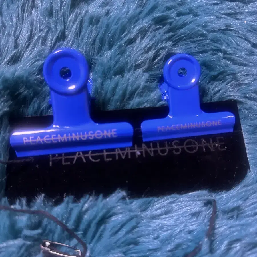 peaceminusone X colette CLIP