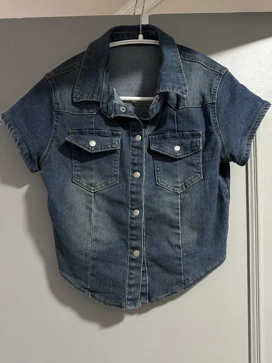 Cropped jean short sleeve shirt