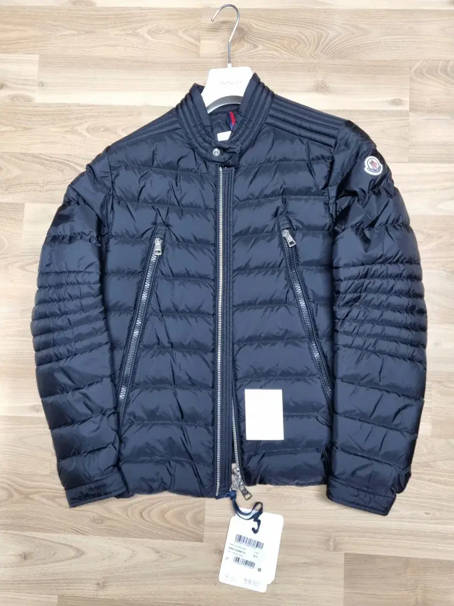 [3] Moncler Amio Padded Black