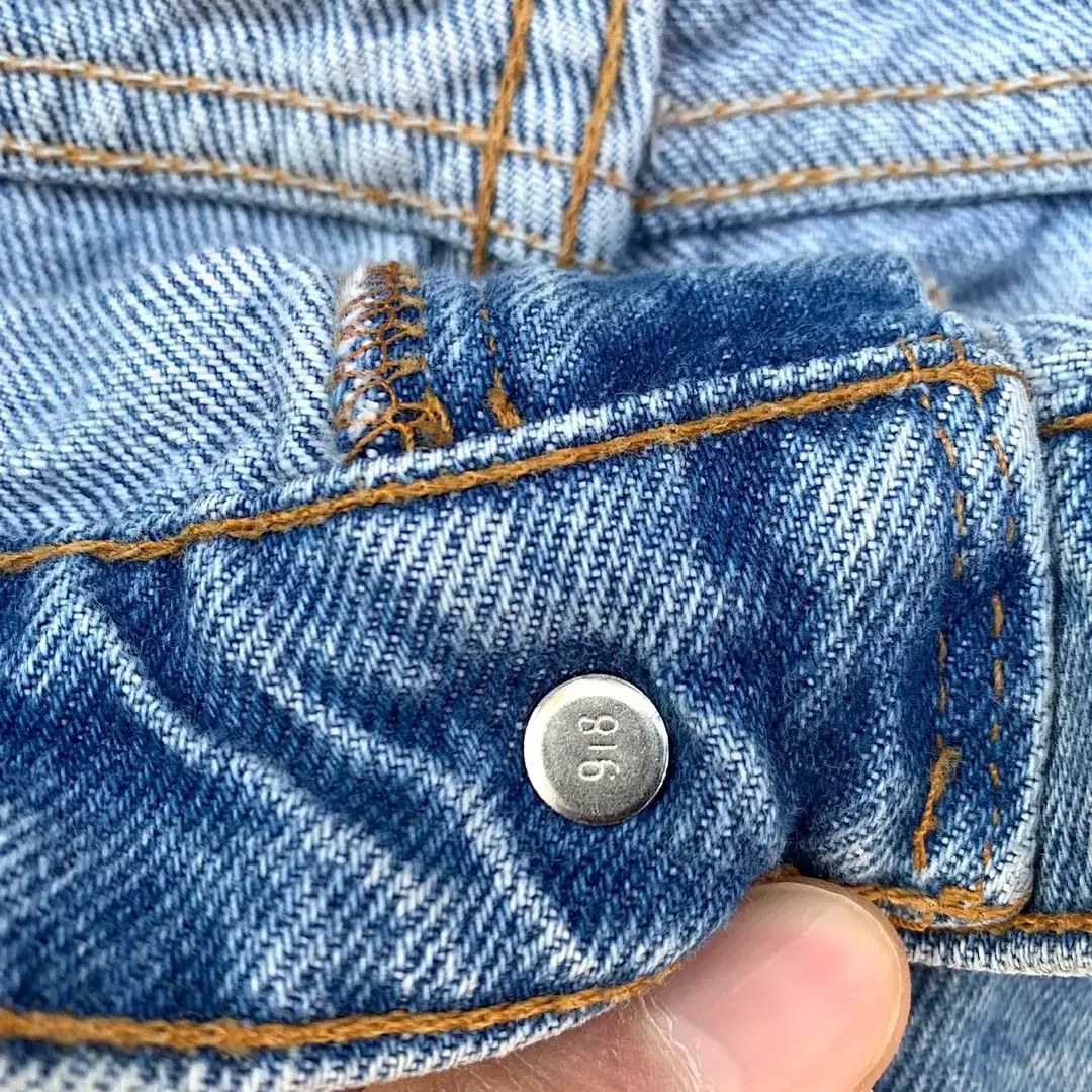 [33] 90s Levis 505 denim pants