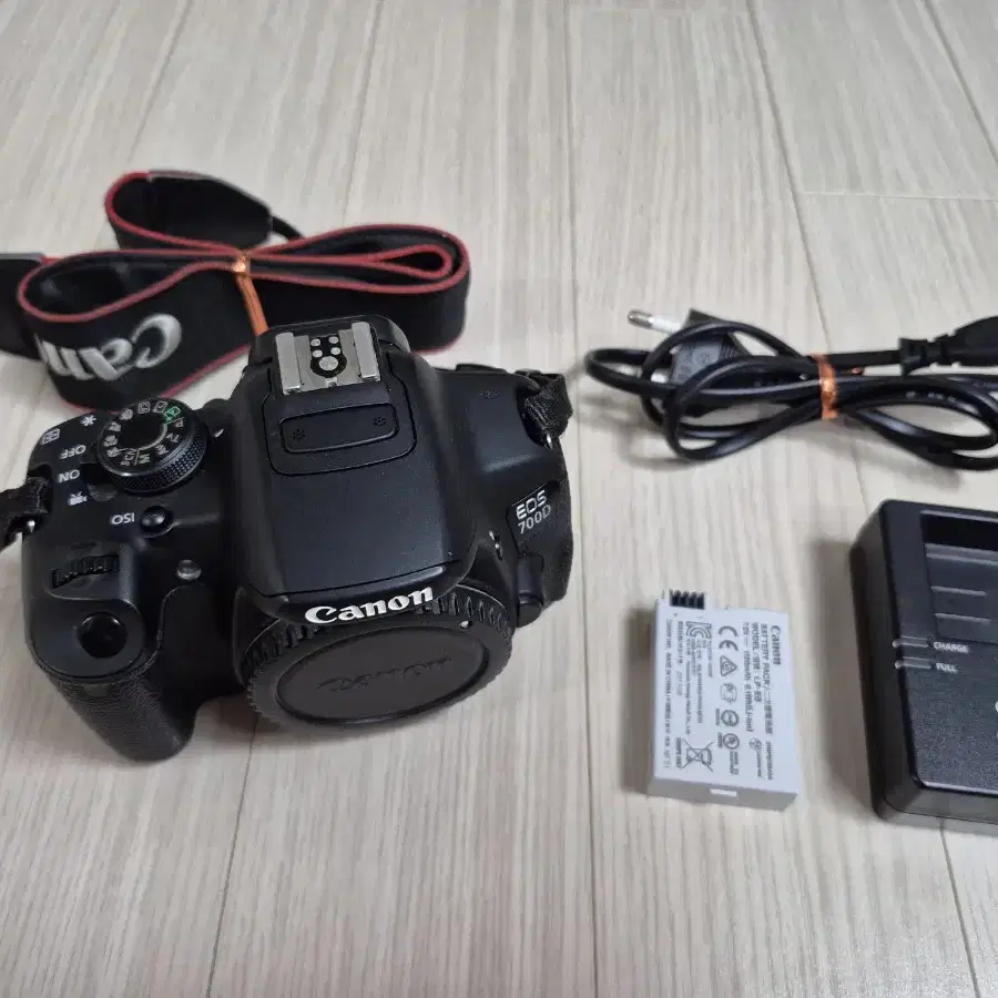 캐논 DSLR 카메라 EOS 700D 바디세트