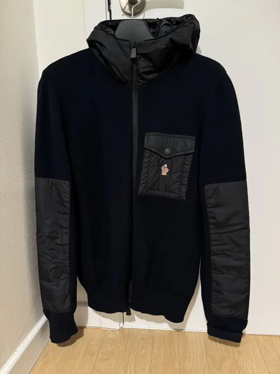 Moncler Knit Zip-up XL