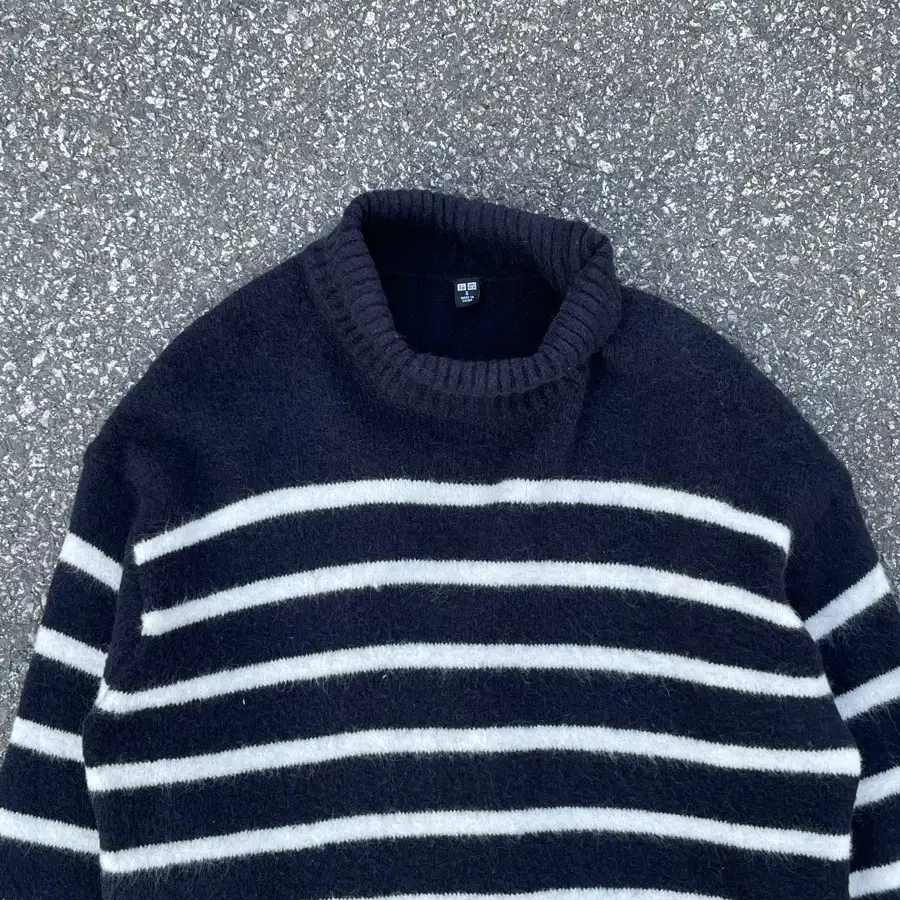 Uniqlo Stripe Kint