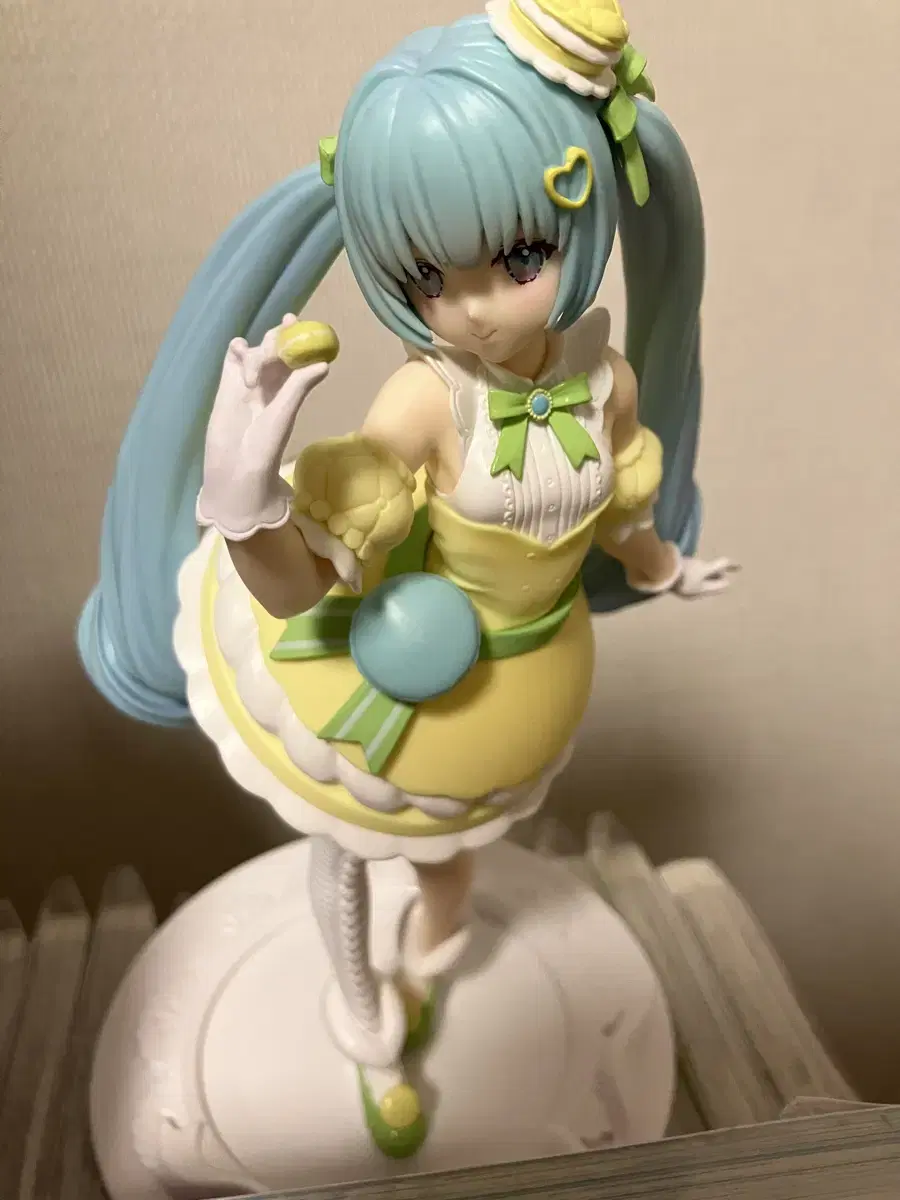 Hatsune Miku SWEETS SWEETS Macaron Figures