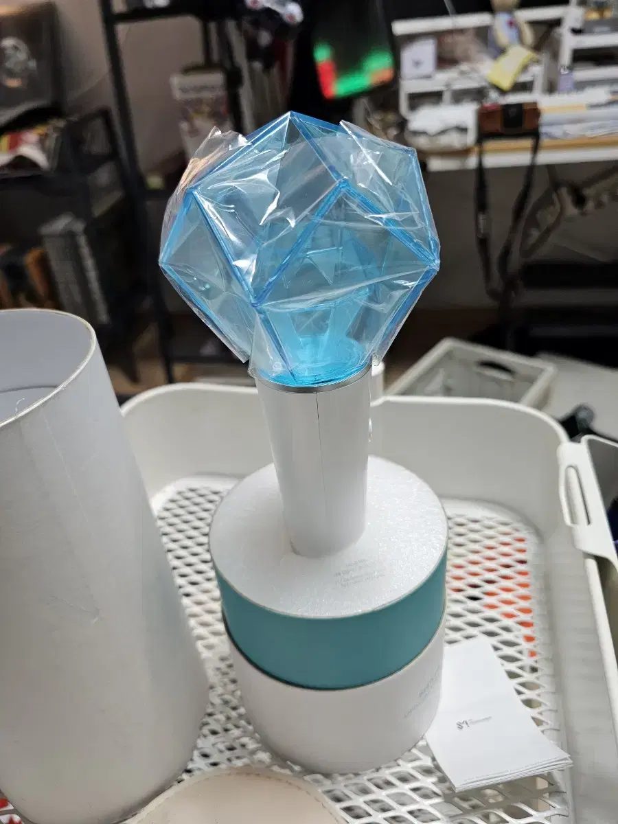 Shinee lightstick I am selling my unused Shining Star