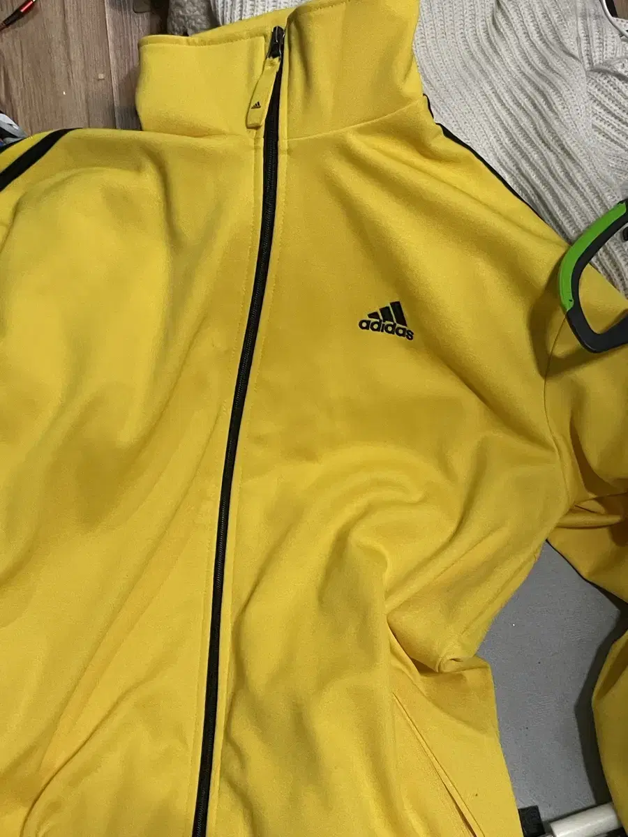 adidas Yellow Jersey Track Top 2XL 110