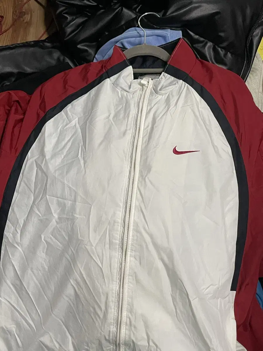 Nike Windbreaker Red Swoosh XL 105