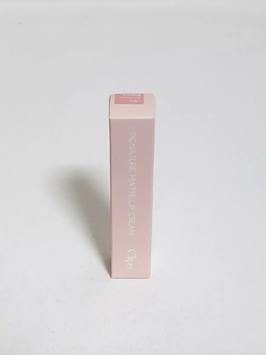 [CLIPS] Signature Matte Lip Cream Ballerina.