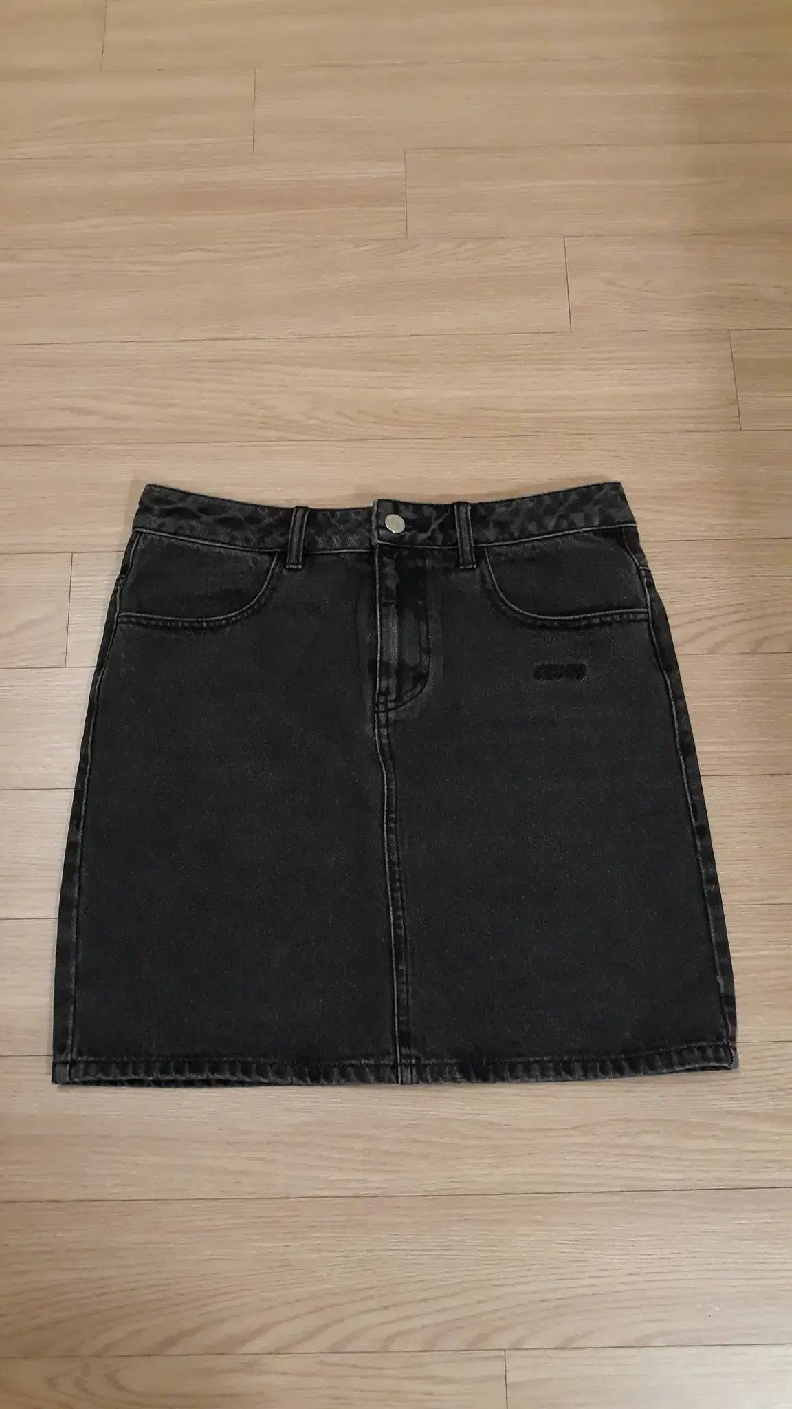 (Unused)CHUCK Chuck Denim Miniskirt Black Jin Skirt (M)
