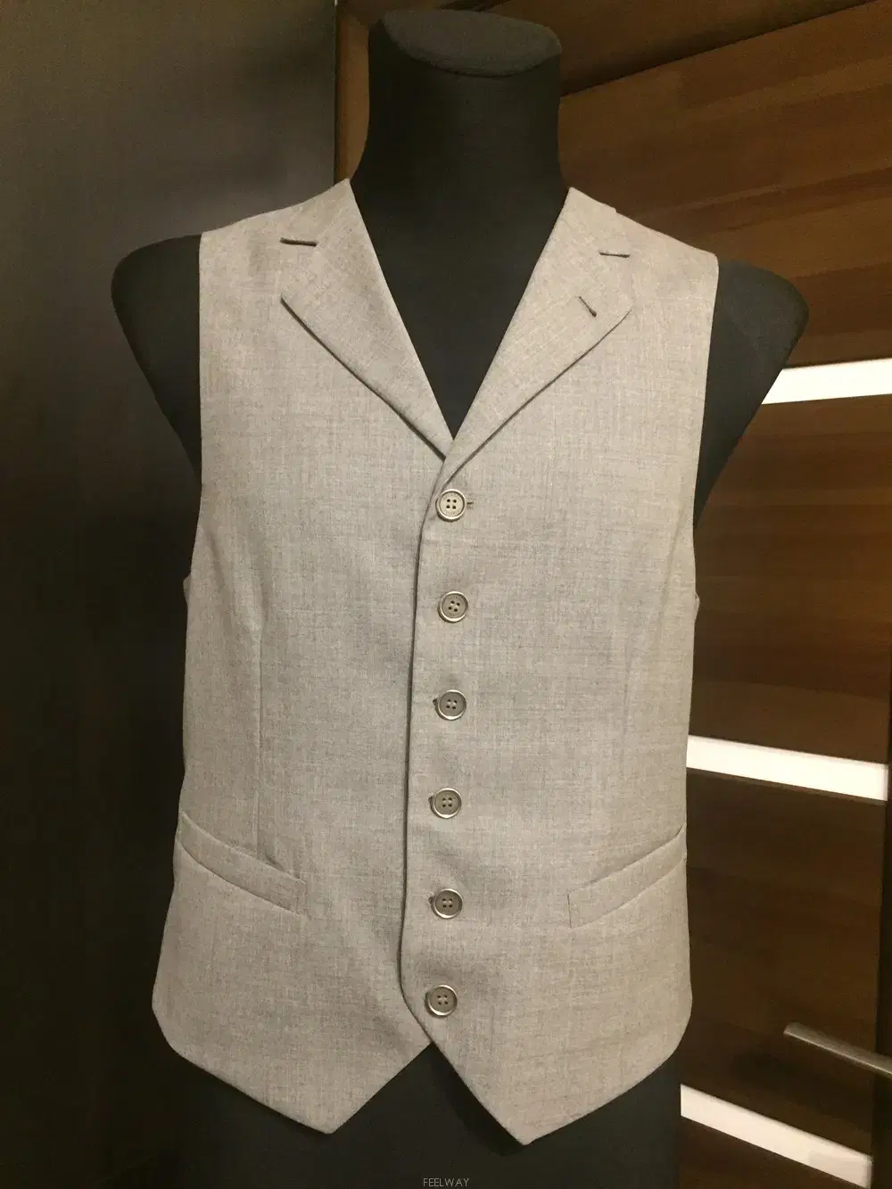 Brunello Cucinelli Vest - 2(wool) - Size 48 - International shipping