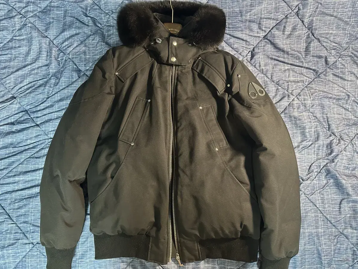 Knuckleless Bomber Blacker XL