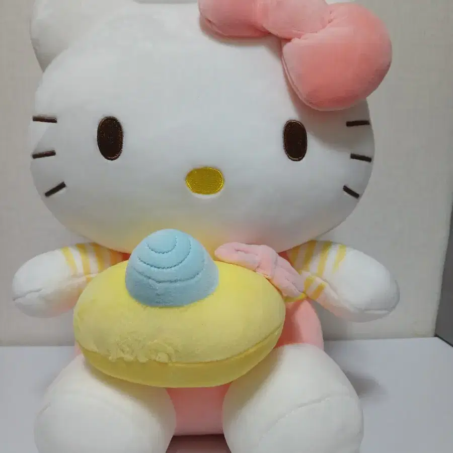 키티카메라인형. 30cm. 새상품