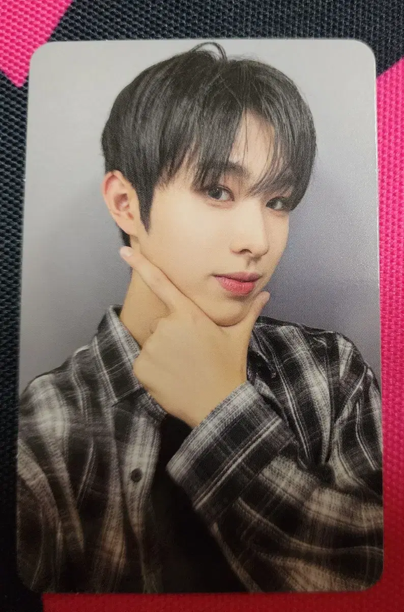 Nexge Huey broadcast photocard