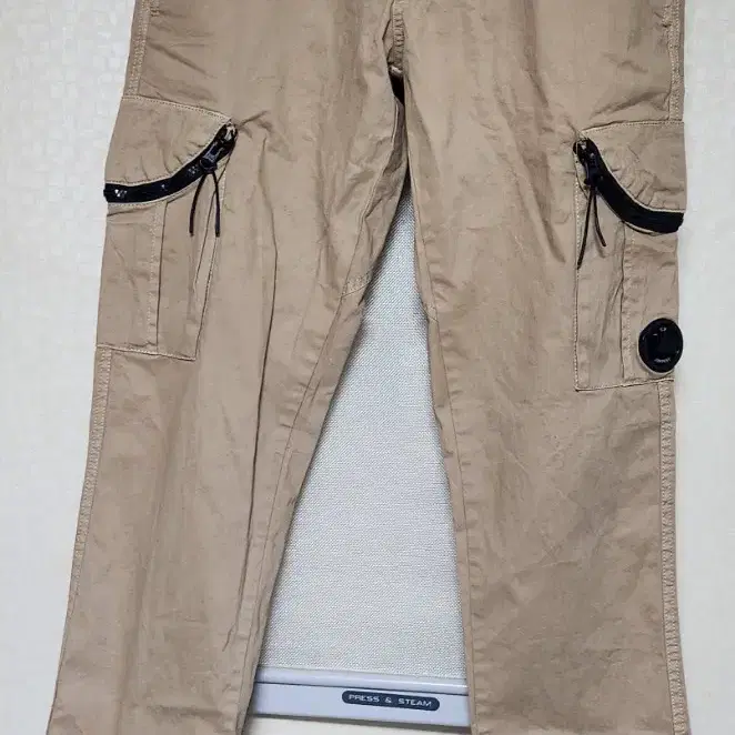 CP COMPANY PANTS  32INCH