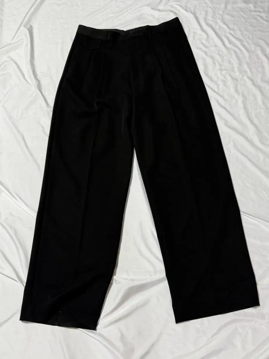 [XL] cignature Two-Tuck Wide Slacks Black