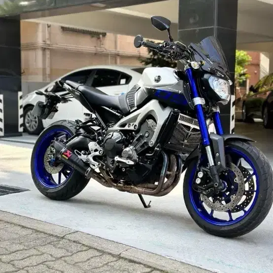 YAMAHA MT09