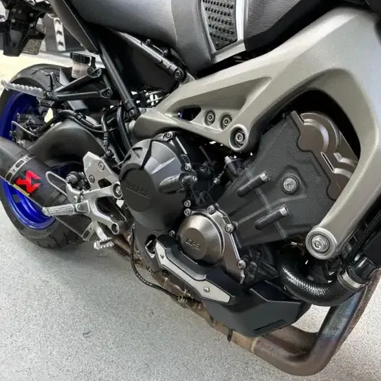 YAMAHA MT09