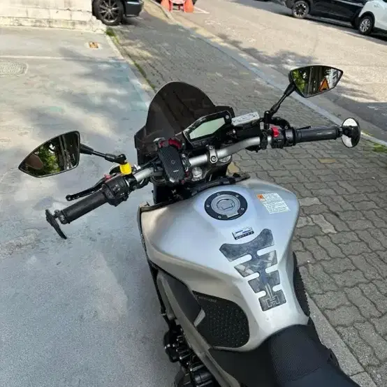 YAMAHA MT09