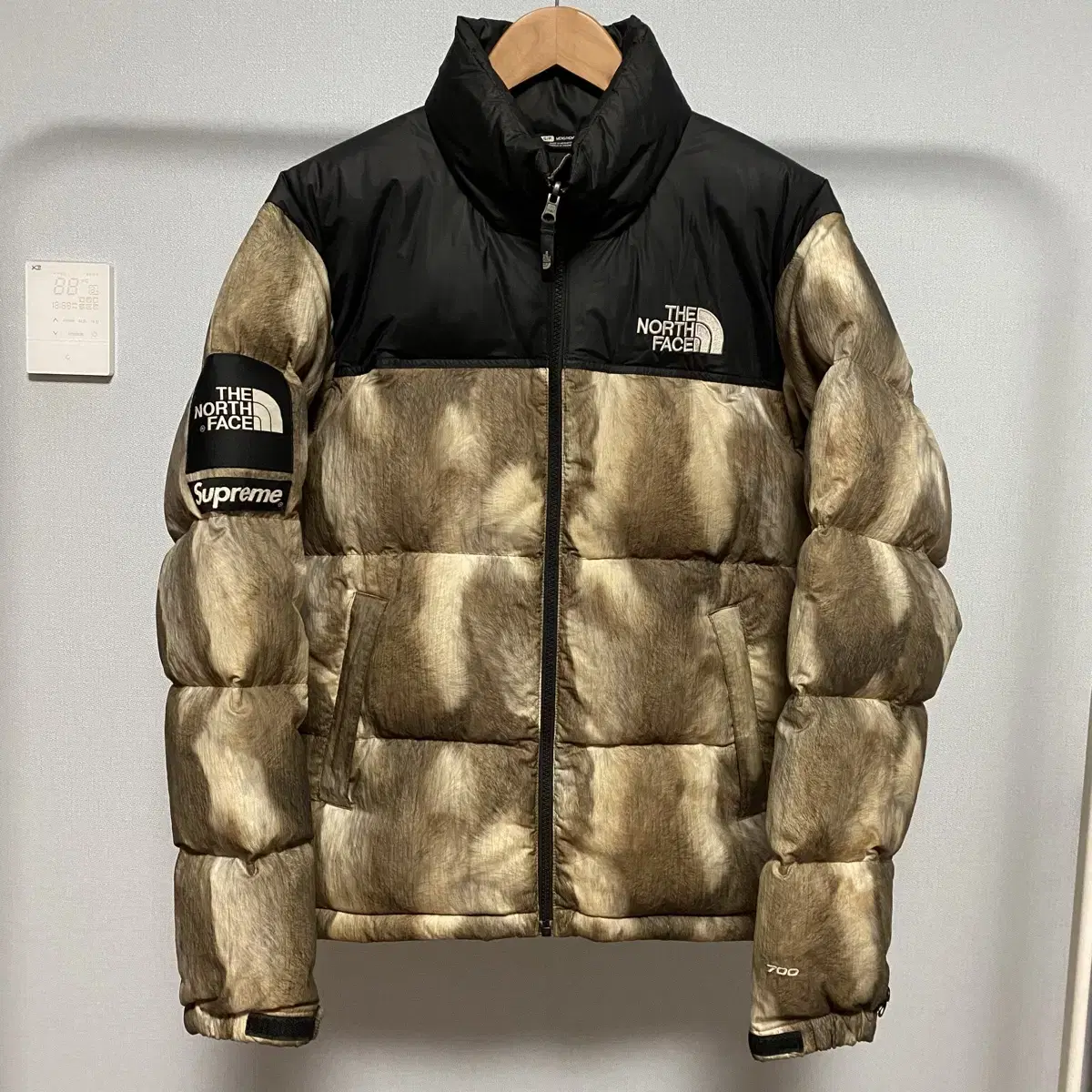 [S] 13FW supreme The North Face Fur Print Knopsie Padding