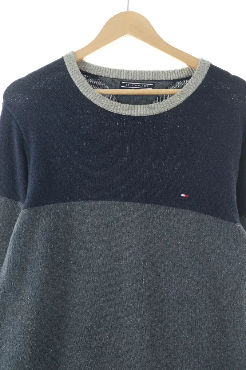 (M) Tommy Hilfiger Knit Colormix Loose Fit Limited Edition-10658