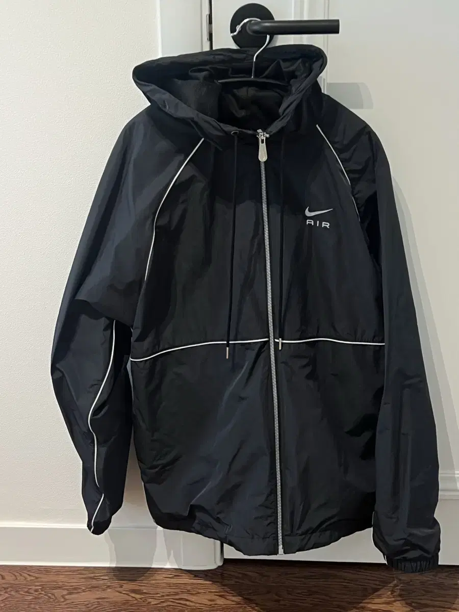 Nike Air Windbreaker L