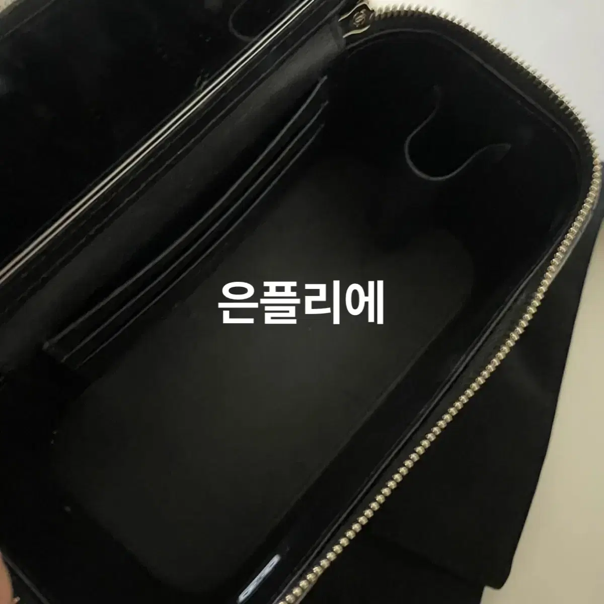 샤넬 베니티 (체인길이조절가능,거울,내장칩제품)