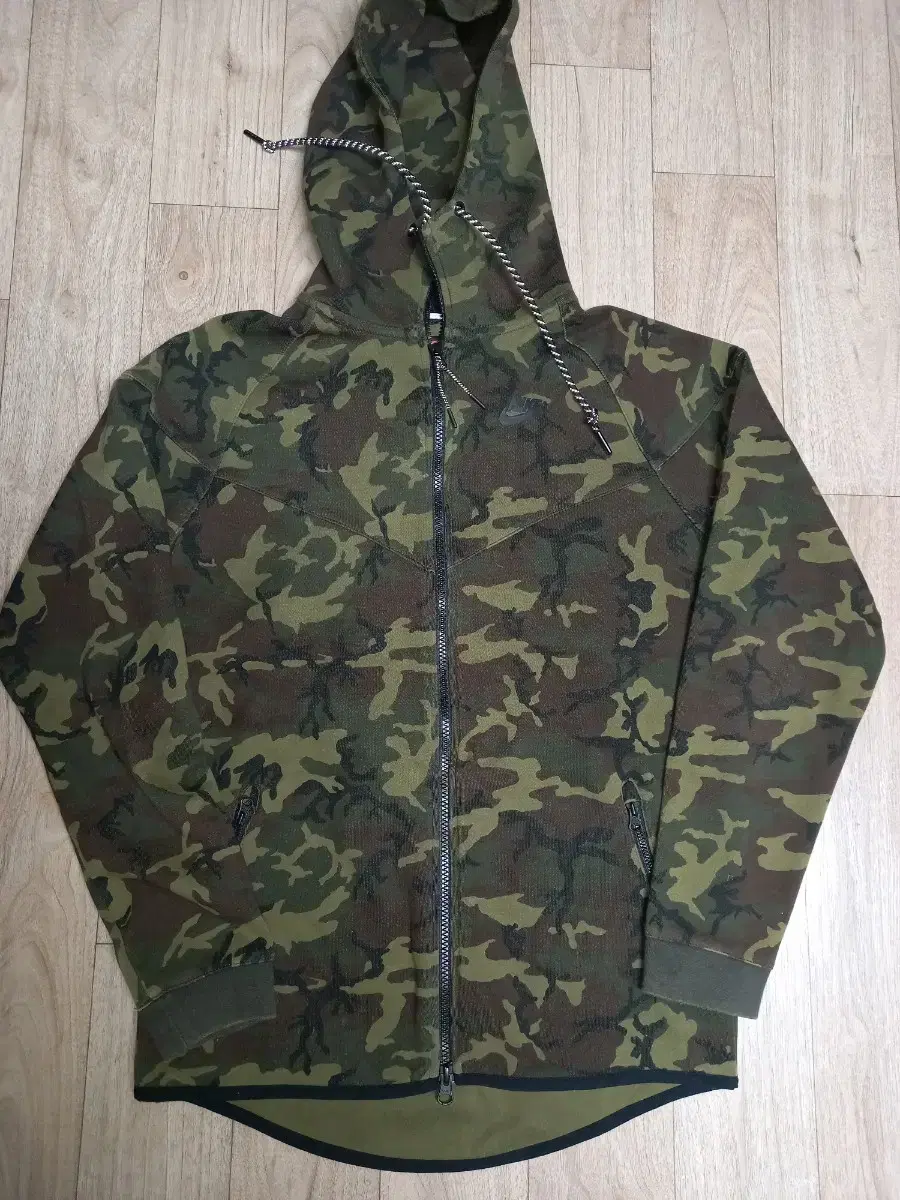 Nike Camo HoodieZip Up 100