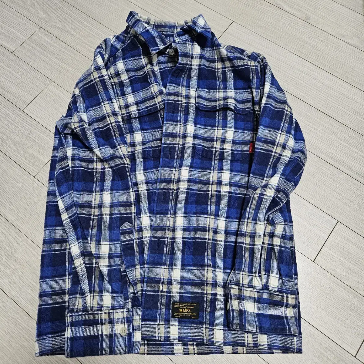 (M) Double Tapes Vatos Shirt