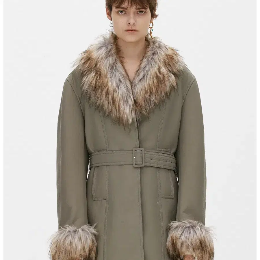 OPEN YY 오픈와이와이FAUX FUR TRIMMING JACKET