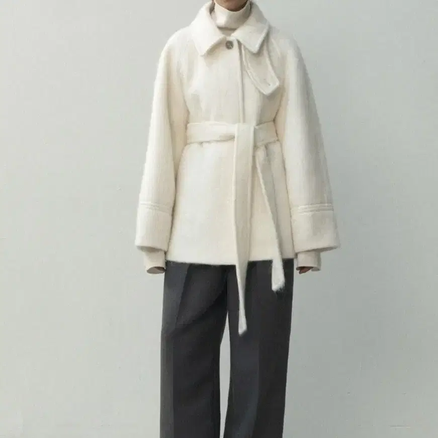 아틀리에나인 hairy wool belted half coat