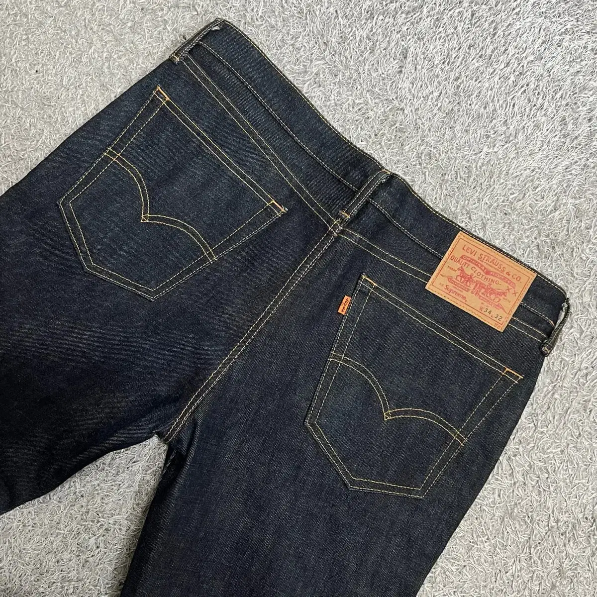 [34x32] Supreme x Levi's Denim Pants