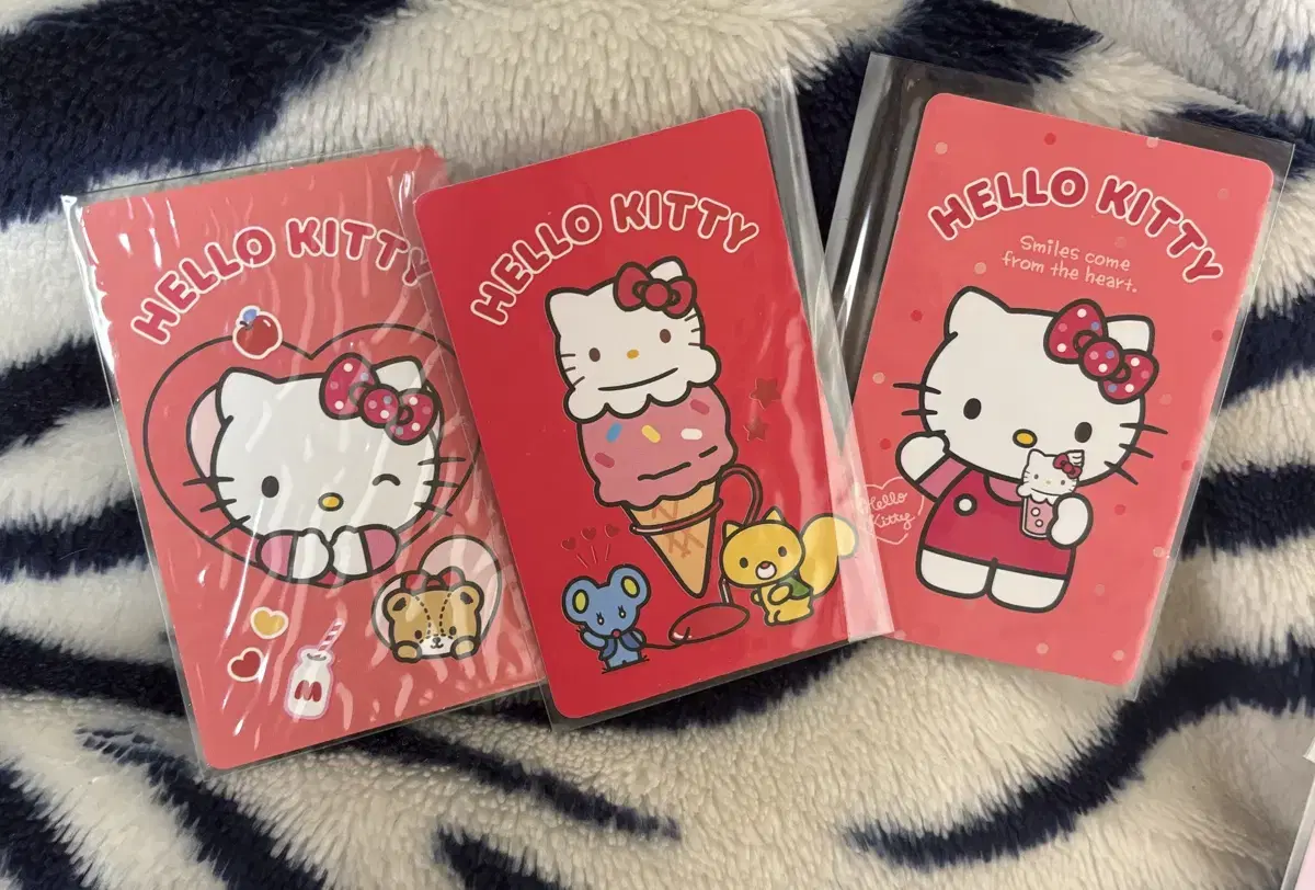 Baskin-Robbins Kitty San Rio Photocard.