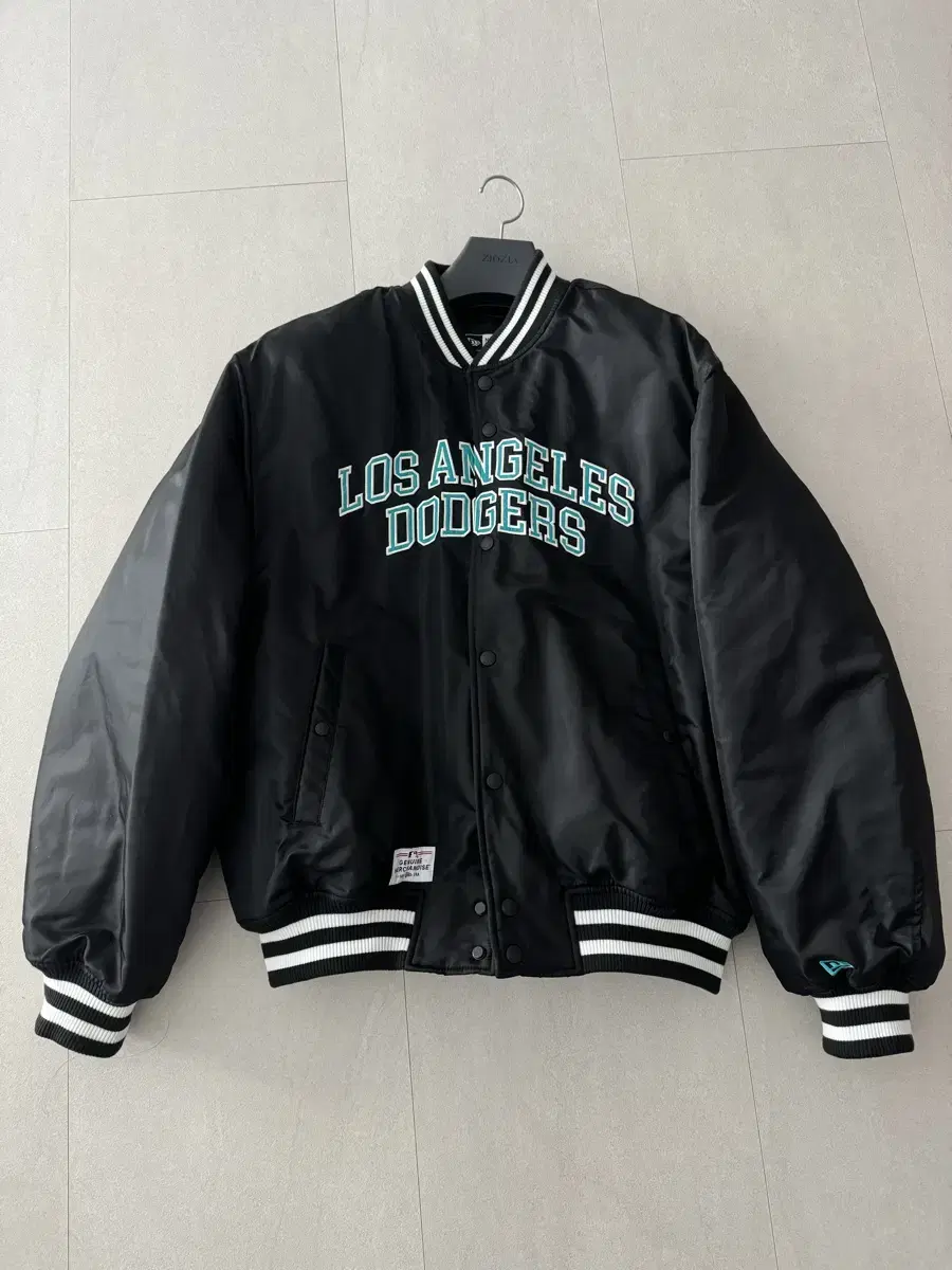 New Era MLB Los Angeles Dodgers Stadium Jacket Black