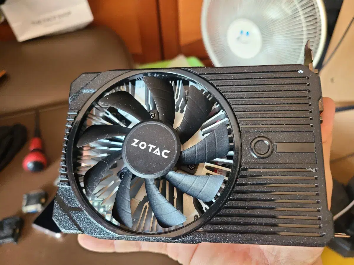 조탁 gtx 1050 그래픽