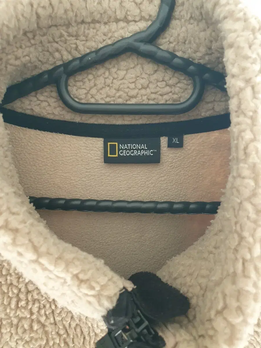 National Geographic Fleece (Quick sale) Large size