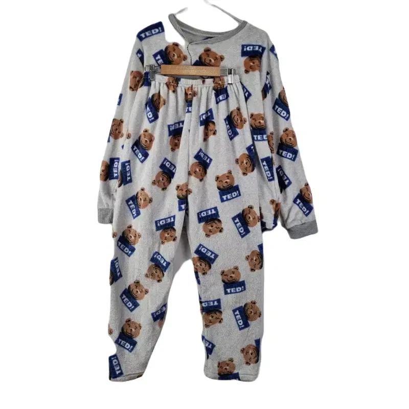 E8900 WOMEN'S FREE Teddy Bear Pajama Set/Dirk