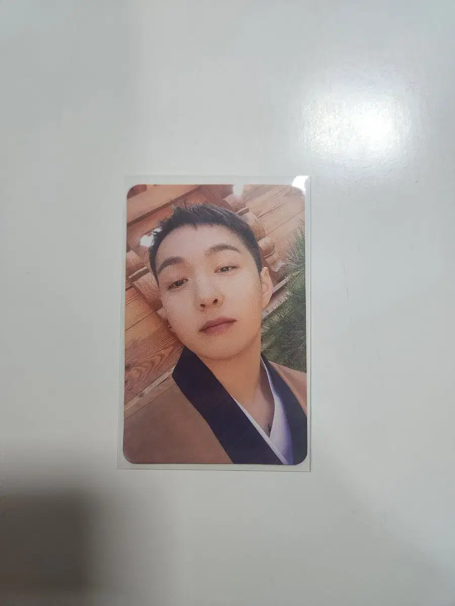 BTOB 2022Seasons Greetings photocard Qubi pre-order benefit Changsub