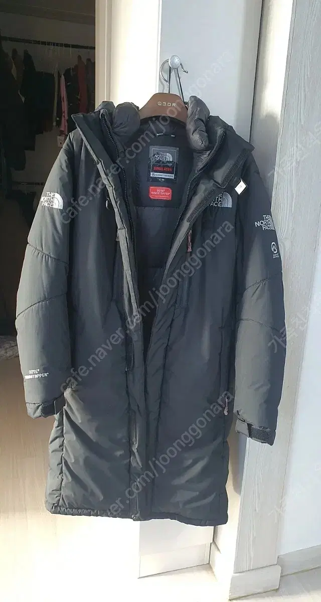 The North Face Himalayan Long Puffer fei.