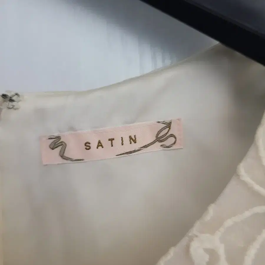 사틴 satin 원피스 하객룩