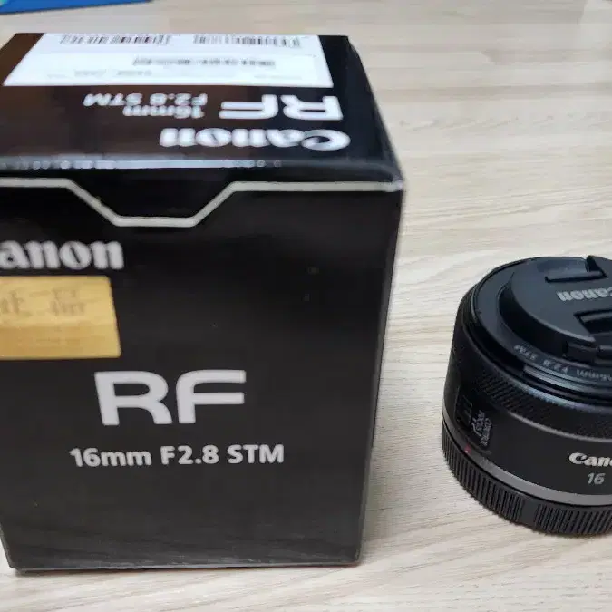 캐논 RF 16mm F2.8 STM 팝니다.(S급)