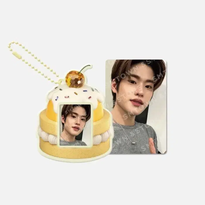 ARTIST BIRTHDAY MINI CAKE HOLDER 구매 희망합니