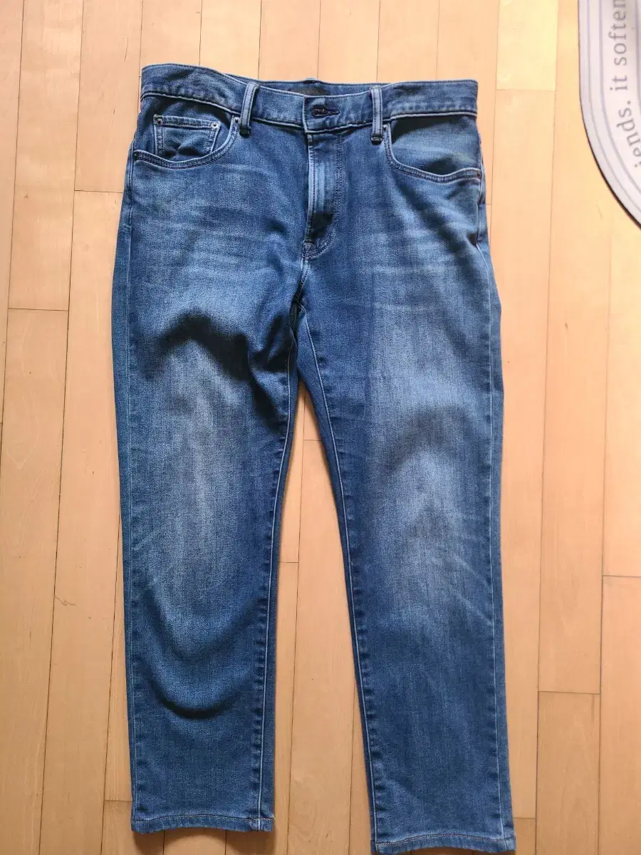 Uniqlo HeatTech Stretch Jeans 32