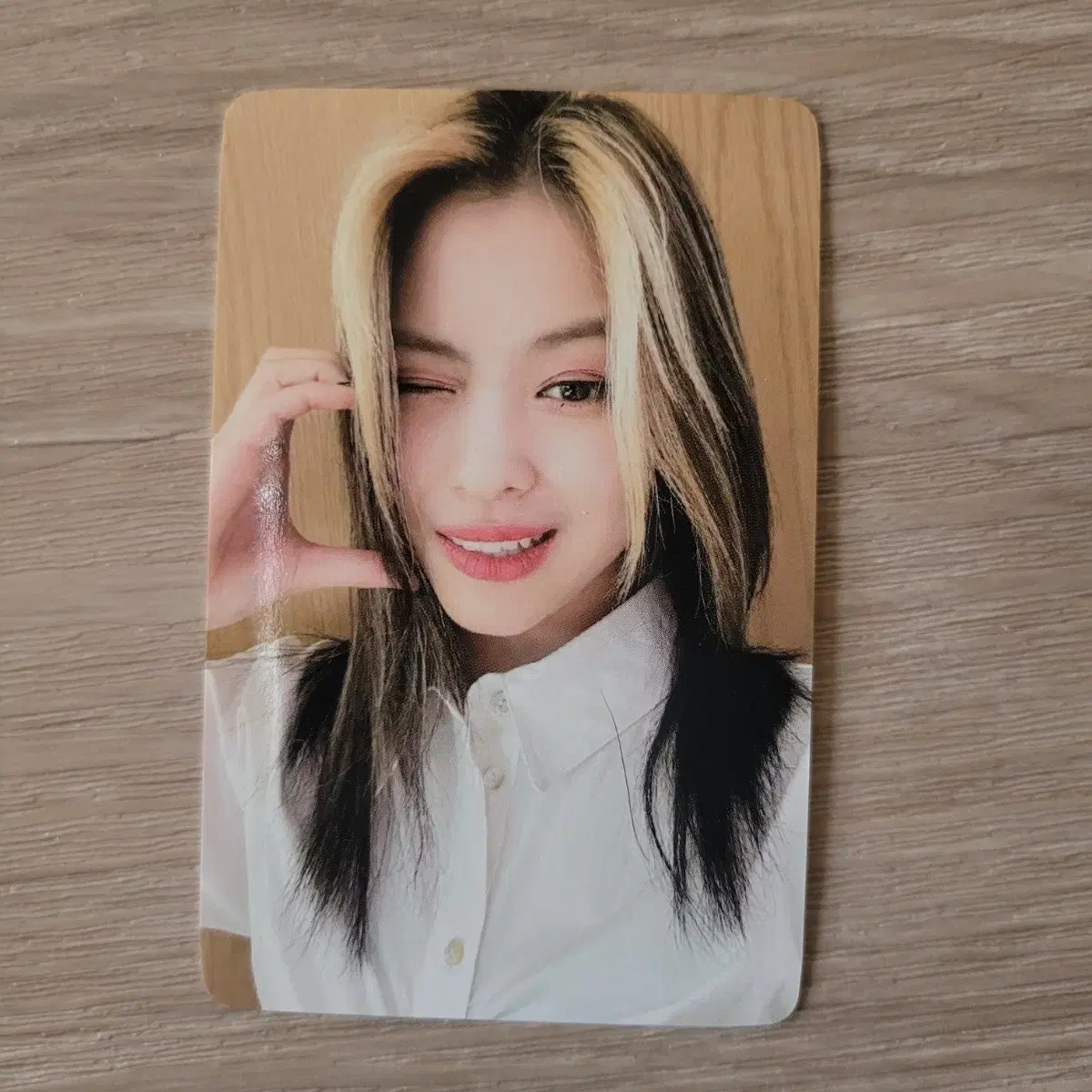 itzy ryujin withdrama photocard