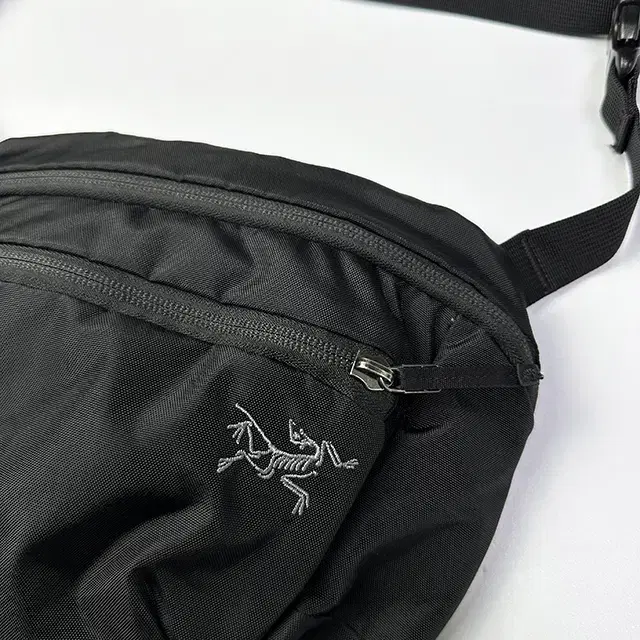 ARC'TERYX MANTIS 2 아크테릭스 맨티스 2 숄더백